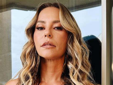 Paolla Oliveira nua Playboy .